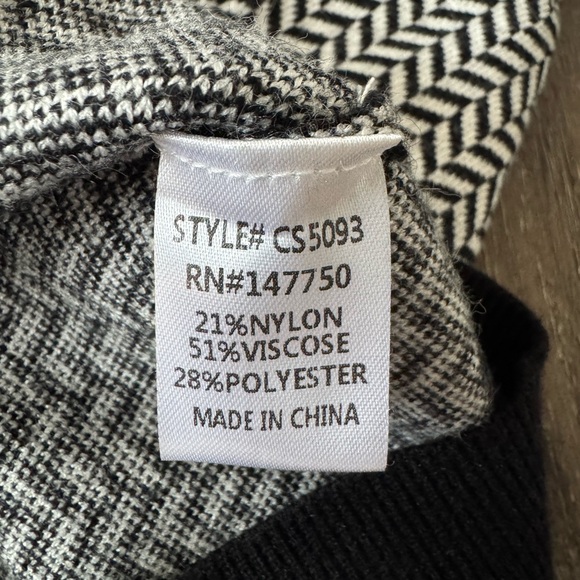 Cezele High Turtleneck Sweater Pullover Women’s Large Black White Chevron Stripe - Picture 4 of 11